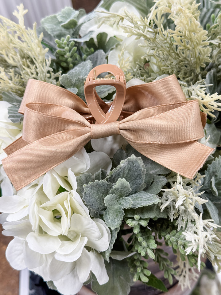 Walk Around Town Bow